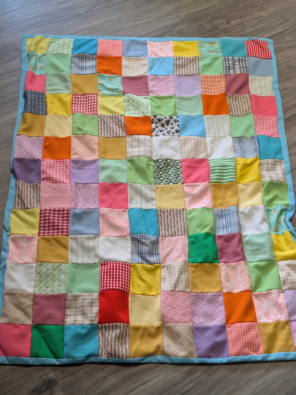 Vibrant Vintage Handmade Patchwork Tied Quilt Lap Throw Crib Blanket 4'x3'